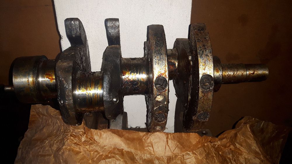 Stopa,podpora wału,przeciwwaga wału,blok,wał,Ursus,Zetor,MF255