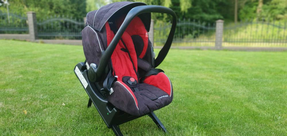 Fotelik nosidło Recaro Young Profi + baza isofix