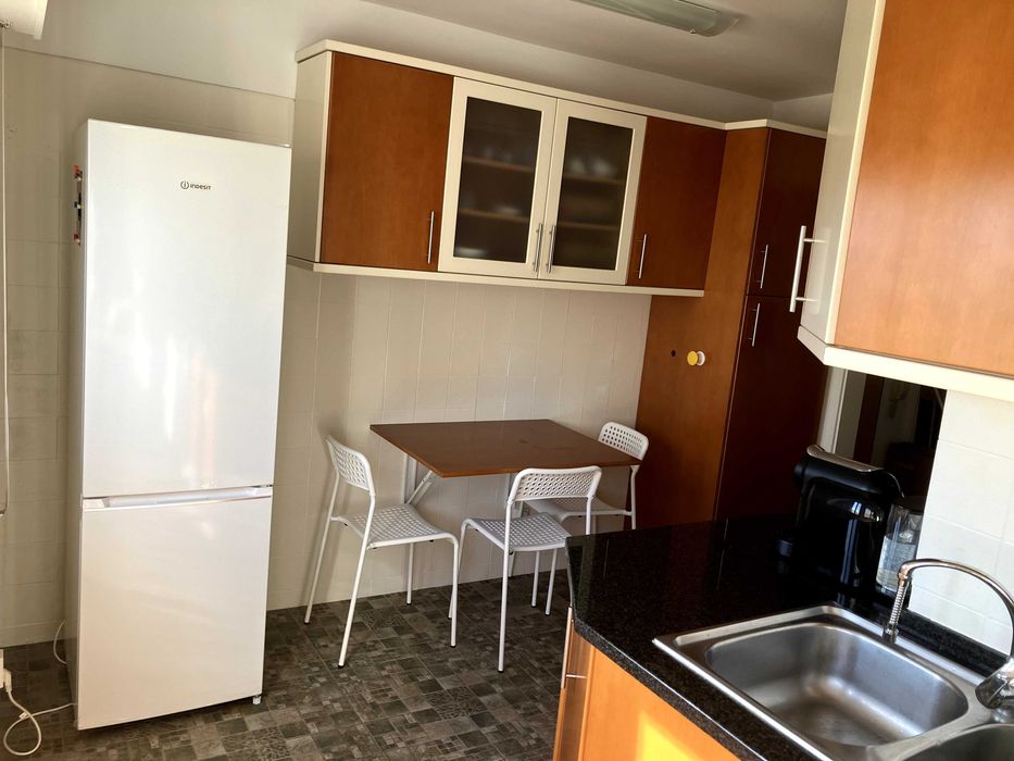 Quarto para Professor (es) / Quarto para Arrendar / Arrendamento Quarto