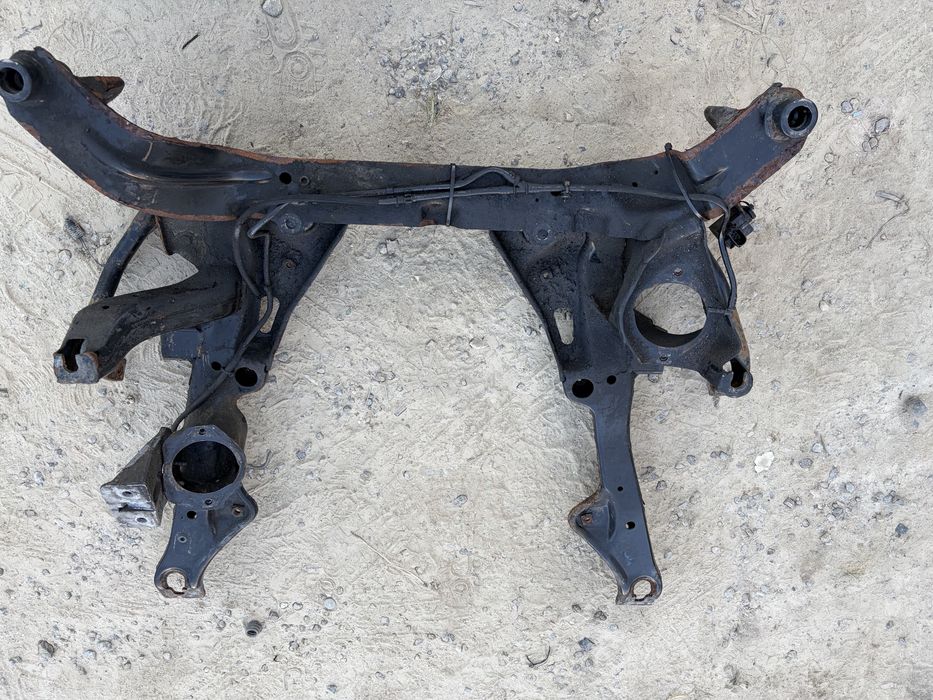 Wozek przod przedni bmw e60 e61 x drive 4x4 sanki kolyska