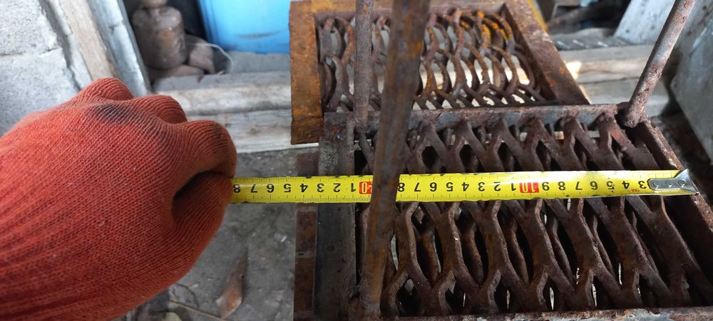 Решетка металлическая