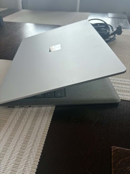 Laptop Microsoft