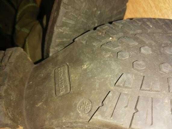 Botas altas em pele caqui Cubanas Agora 50 €