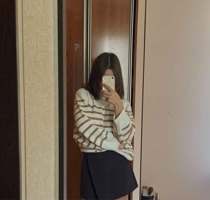 Светр у смужку