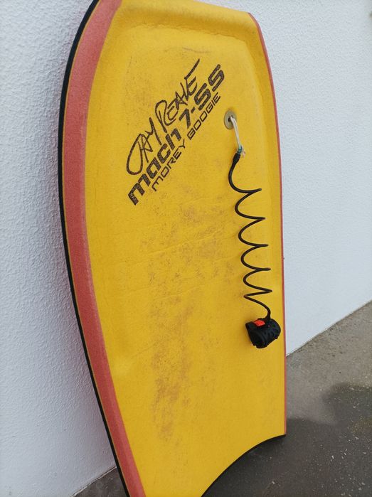 Prancha de bodyboard Morey Boogie Jay Reale Mach 7-SS (1992)
Uma das m