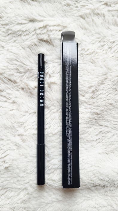 Bobbi Brown- czarna kredka