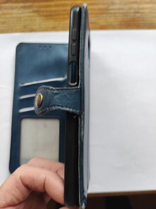 Продам чехла до Xiaomi  Redmi Note 9 Pro