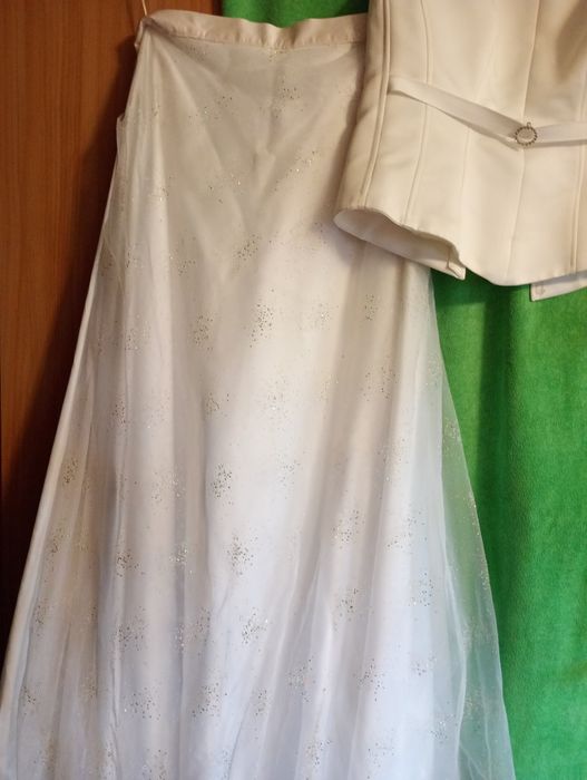 Nieodebrana suknia ślubna