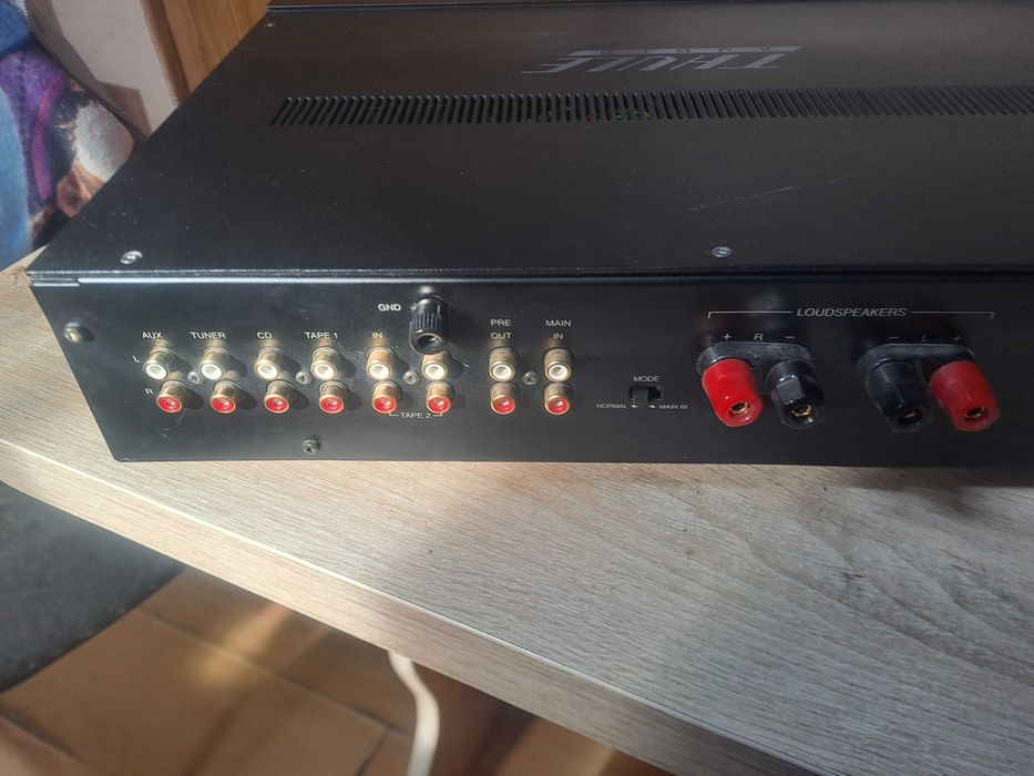 Thule IA 100 wzmacniacz dunski