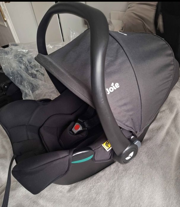 Wózek Roan Ivi 2.0 Fotelik Joie iSnug 2