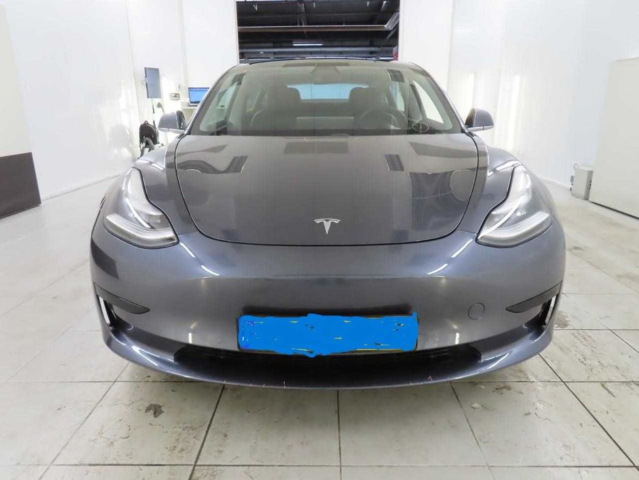 tesla Model 3 bem estimado