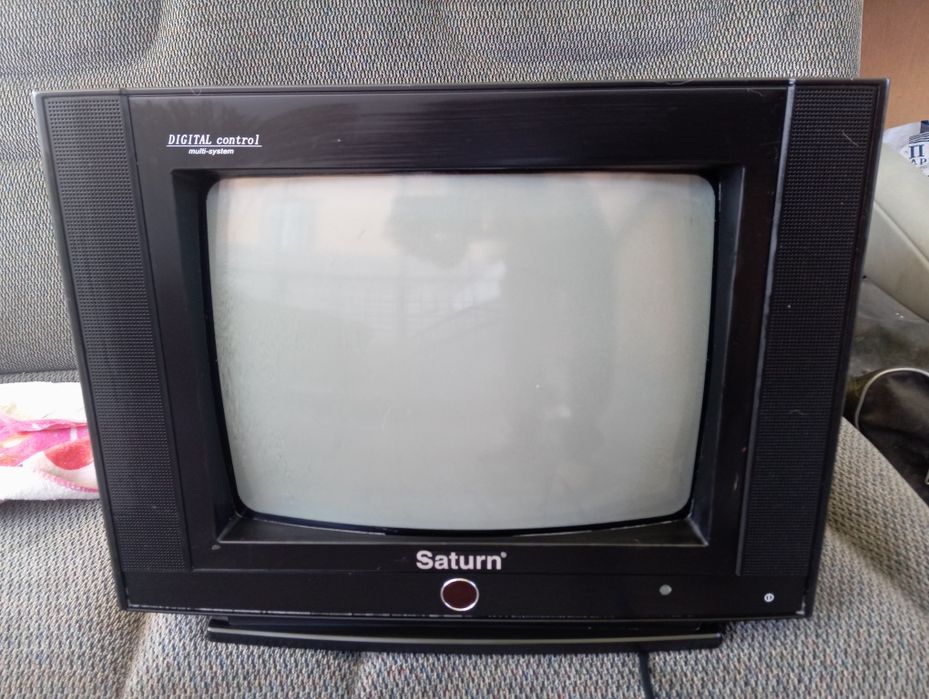 Телевизор Saturn