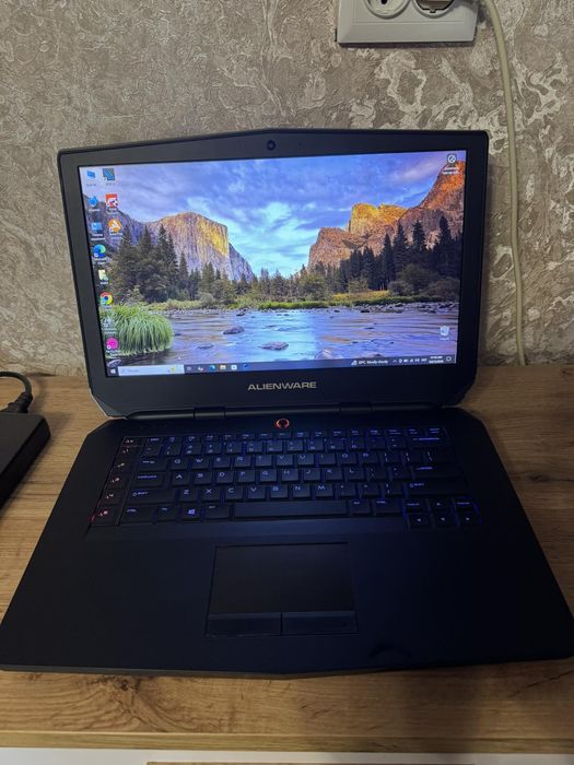 Ігровий ноутбук Alienware