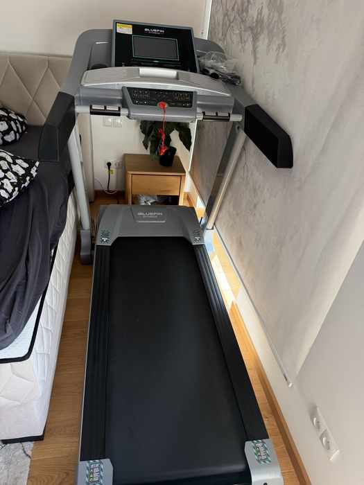 Bieżnia elektryczna Bluefin Fitness Kick 5.0 150kg Bluetooth