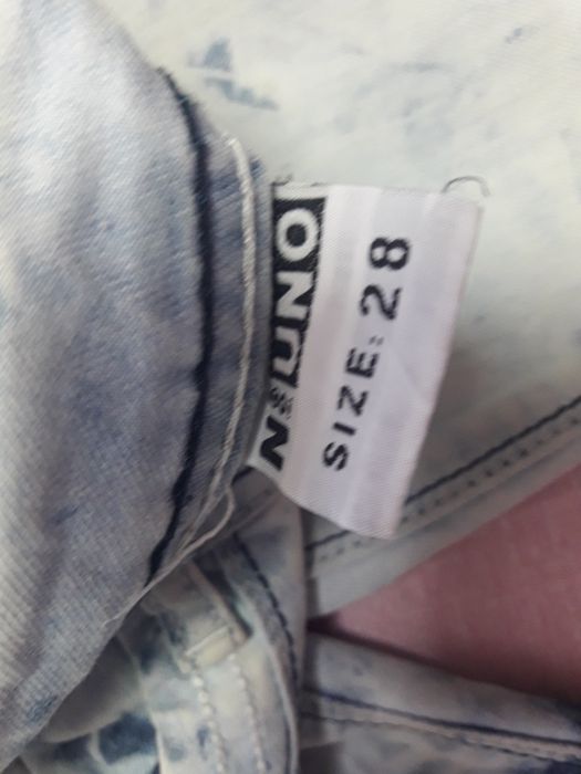 Джинсы на девочку  бу размер 44