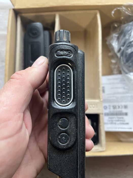 Motorola DP4800e (MotoTRBO) + комплект — хороший стан