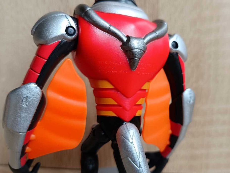 Action figurka Omni-Kix Armor Jetray *Ben 10*. Playmates 2020