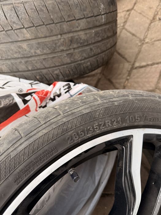 285/35r21 325/30r21