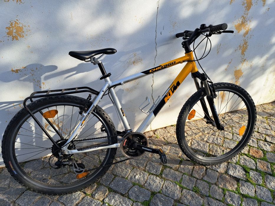 Bicicletas montanha e cidade