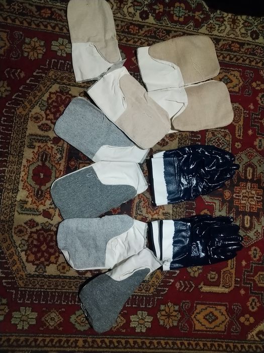 Продам перчатки.нові.