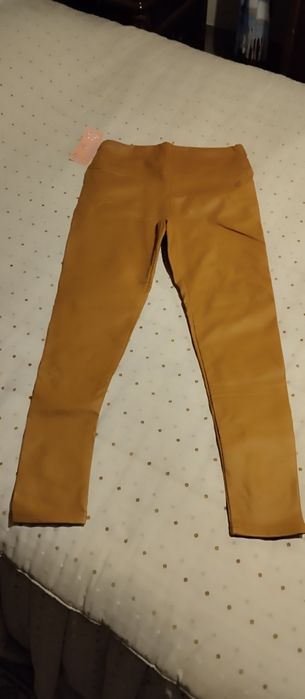 Leggings novas com etiqueta