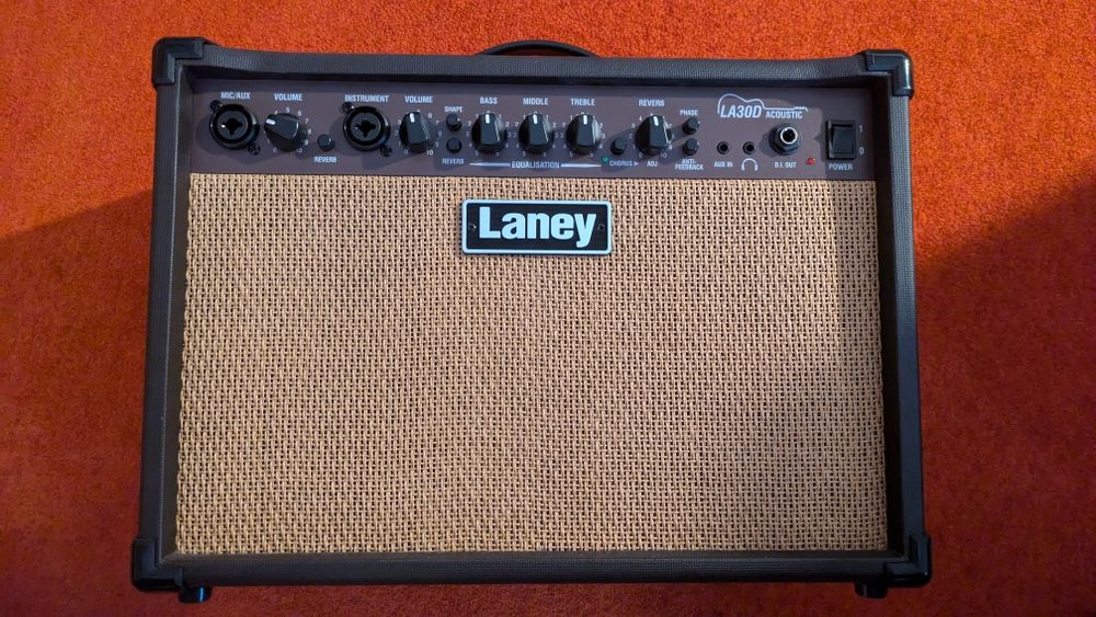 Laney LA30D amplificador guitarra clássica/acústica