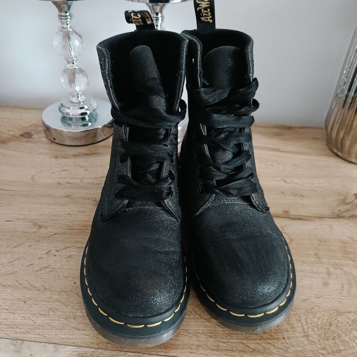 Botki dr Martens 36 czarne brokat