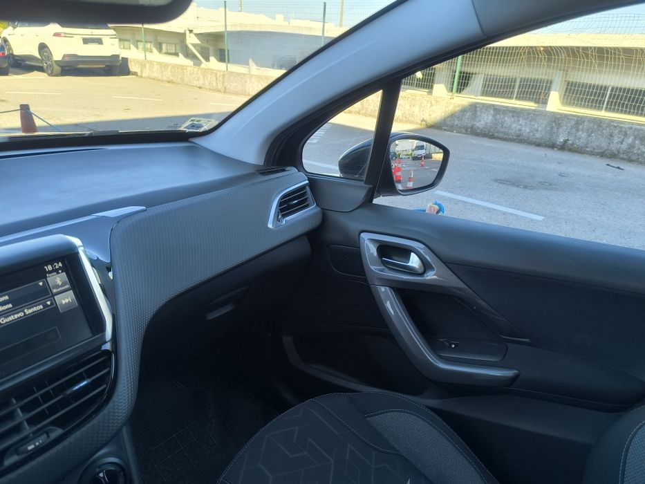 Peugeot 2008 — fotografia 5