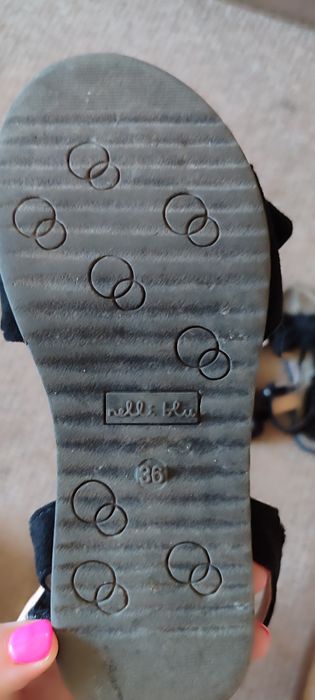 Sandały Nelli blu 36 dla bliźniaczek