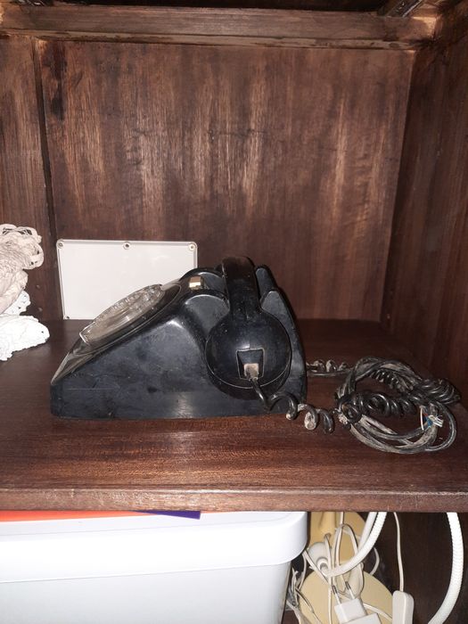 Telefone retrô clássico preto - decoração vintage