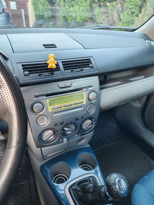 Mazda 2 , rok produkcji 2004