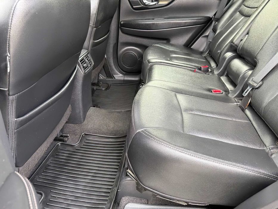 Nissan Rogue      2018