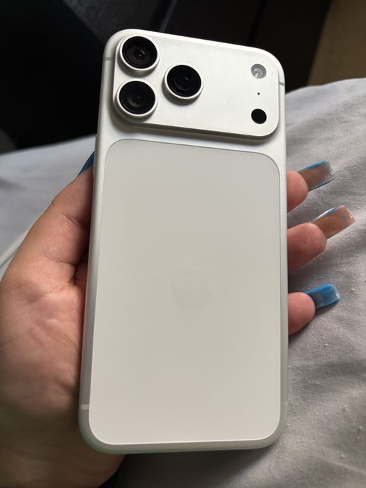 iPhone 17 Pro Max 256GB Prata