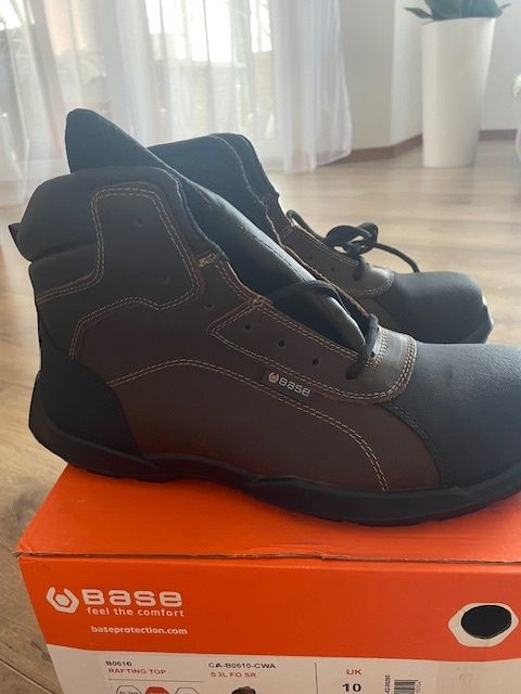 Buty robocze marki Base