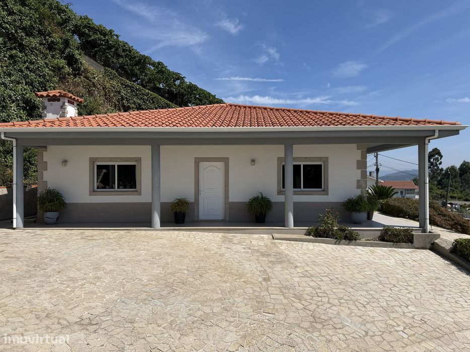 Moradia T3 Térrea com 1.530 m² de Terreno | Sousa, Felgueiras
