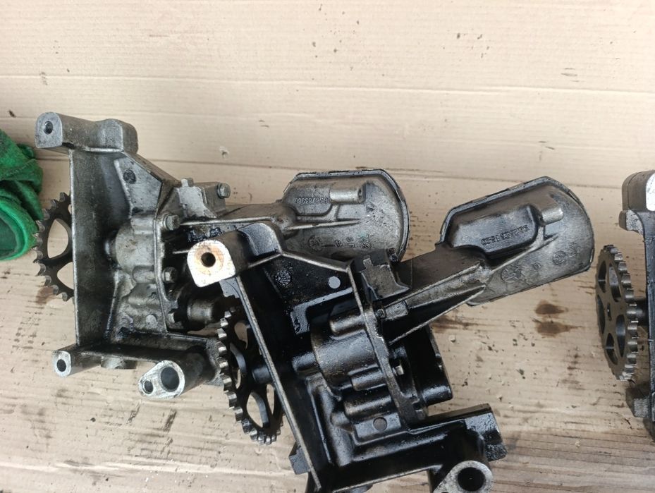 Маслонасос масляний насос 2.0 HDI 2.0 TDCI Ford focus Mondeo Galaxy s-Max c-max Citroen Peugeot Volvo V50