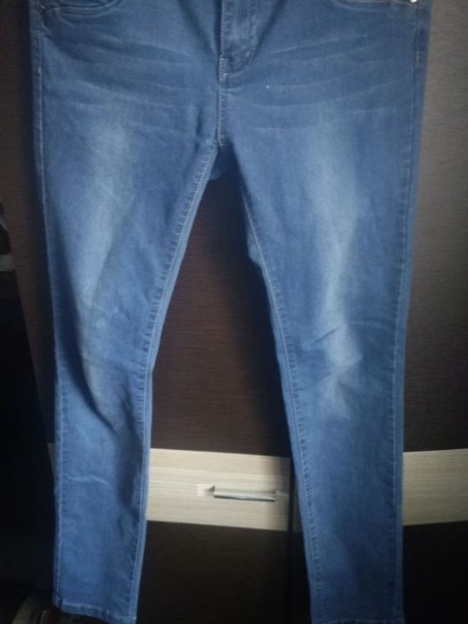 Spodnie jeansy r.M