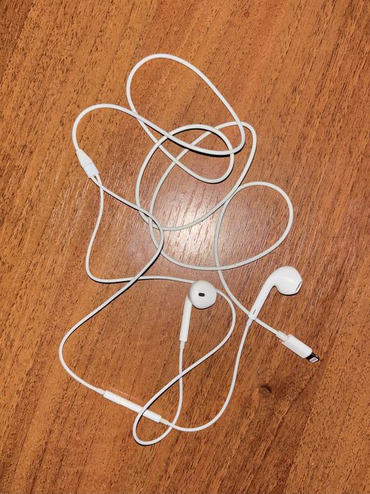 Навушники Apple EarPods with Mic Lightning