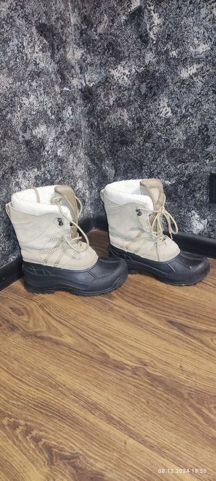 Зимние сапоги сноубудсы замшевые