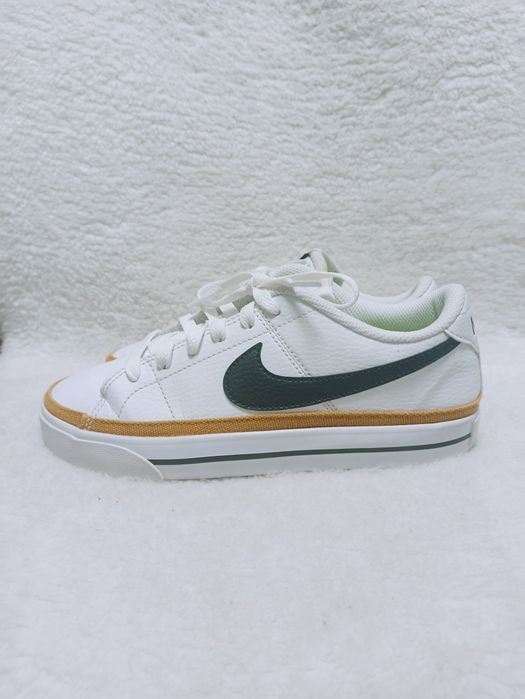 Оригінал Nike,36 розмір, устілка 23 см кросівки,кеди  для хлопчика