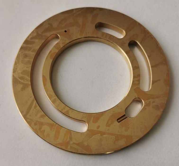 Części: grupa rotacyjna z tarczą rozrządczą (prawa) do pompy PVE21