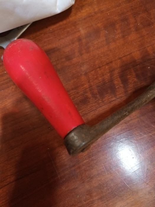 Antiga máquina de moer carne