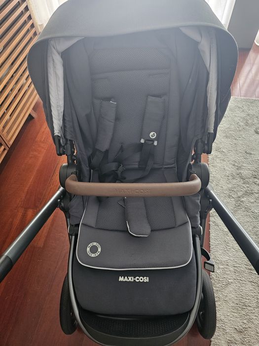 Conjunto Carrinho Maxi Cosi Adorra 2 + Ovinho Pebble 360  OFERTA itens