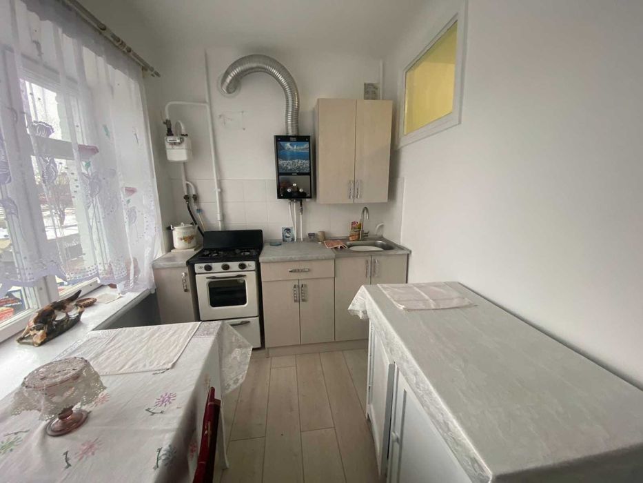 Продам 1-но кімнатну квартиру в центрі в цегляному будинку