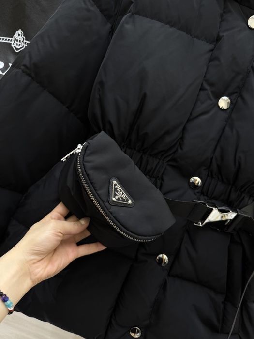 Куртка жіноча Prada ( Нова )