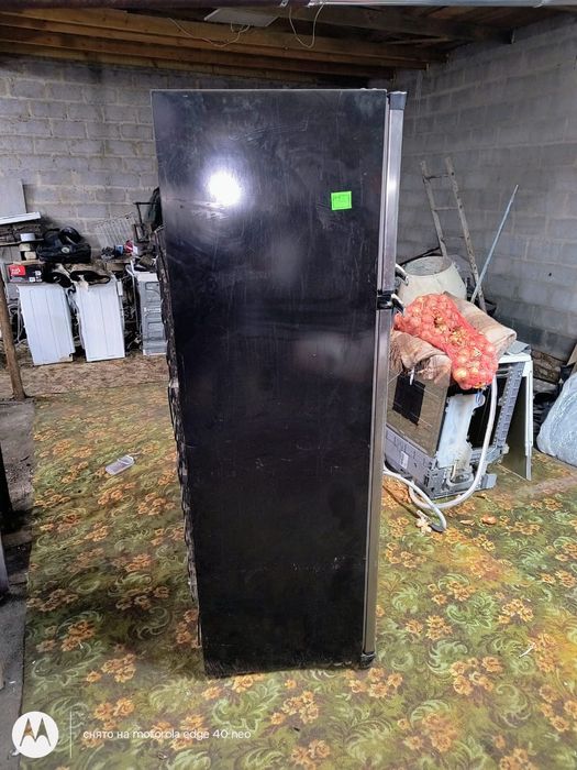 Холодильник Whirlpool ARC4020 IX — у відмінному стані