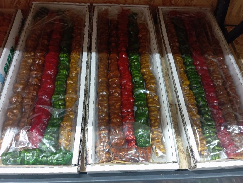 Кіндер Джой Дуже Дивні Дива , Дубайские, Греция Лоуренс