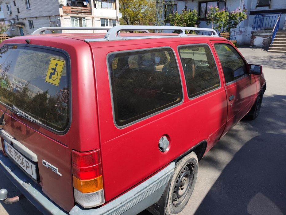 Опель кадет 1,3 Opel Kadett