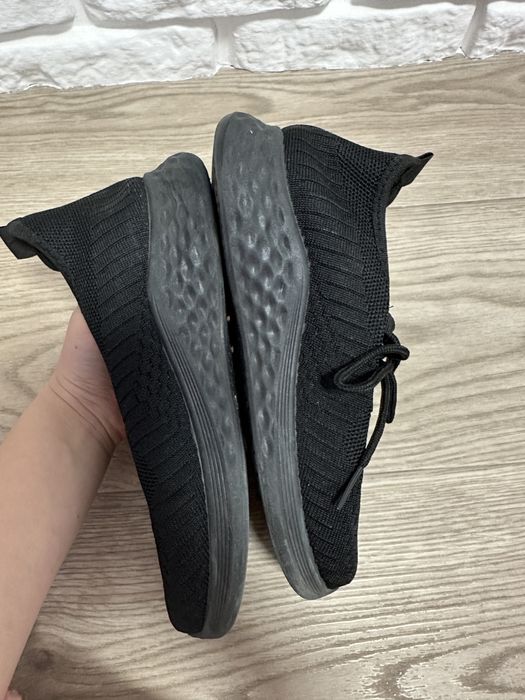 Продам кросівки з сітки 36-37р