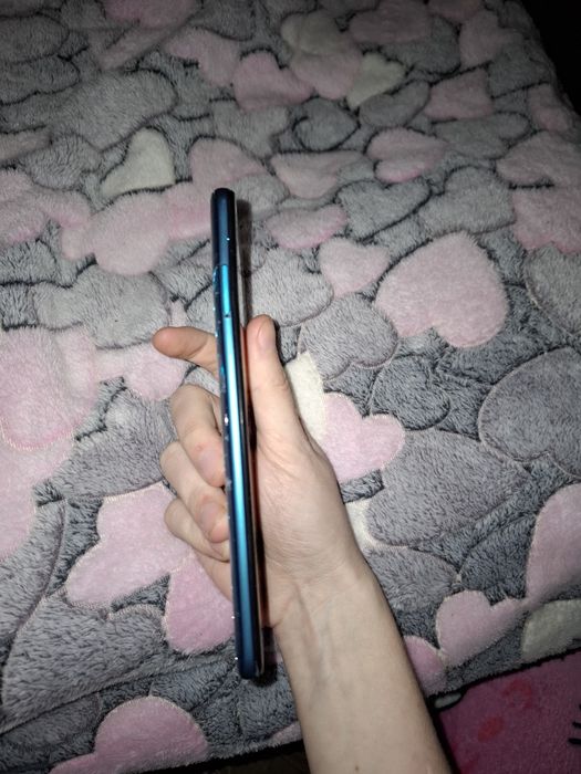 Продам телефон redmi